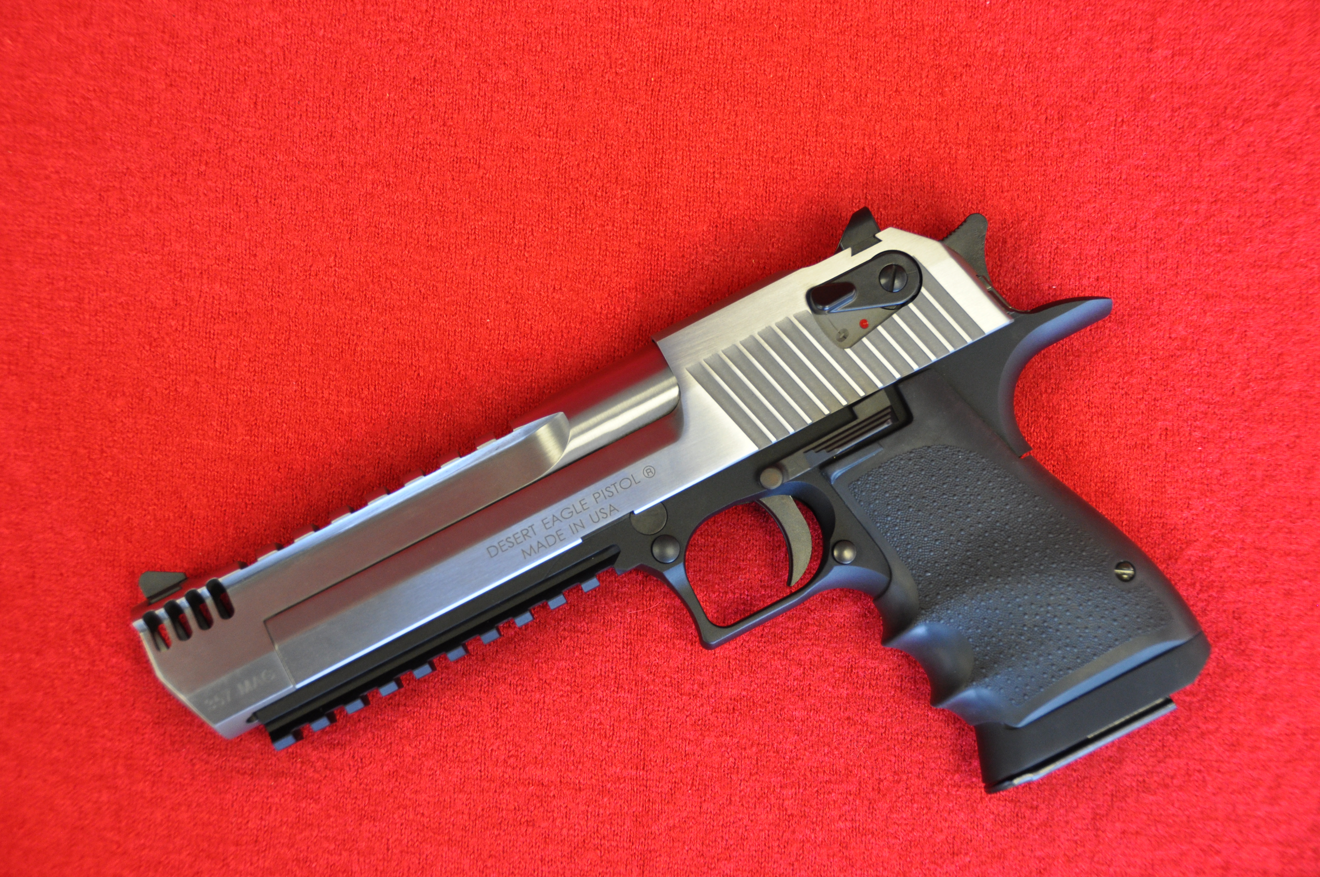 Pistole DESERT Eagle XIX 6 Pistole DESERT Eagle XIX 6
