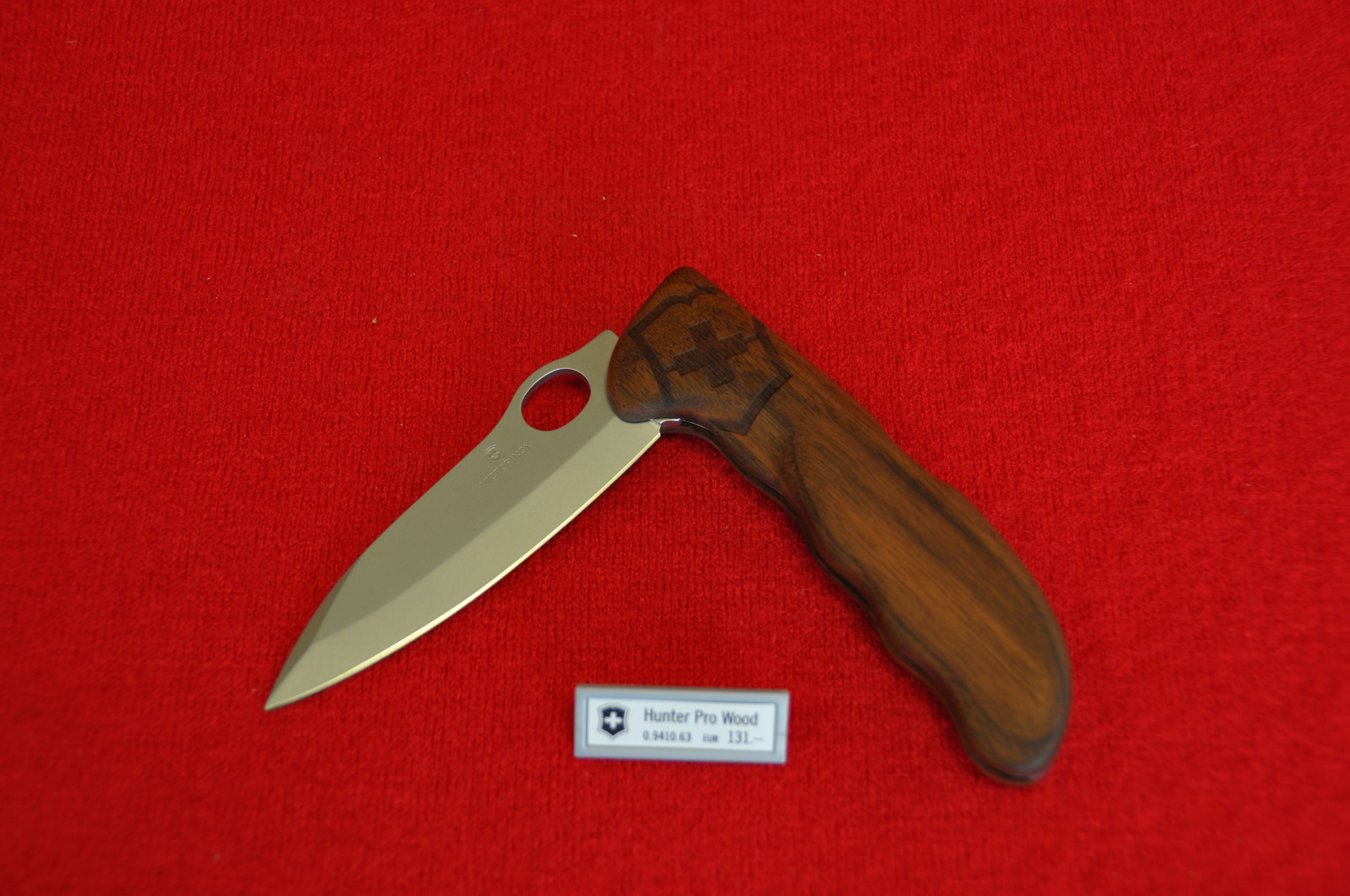 VICTORINOX Hunter Pro Wood VICTORINOX Hunter Pro Wood